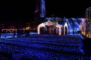 Huis-Ten-Bosch-romantic-lights-Nagasaki